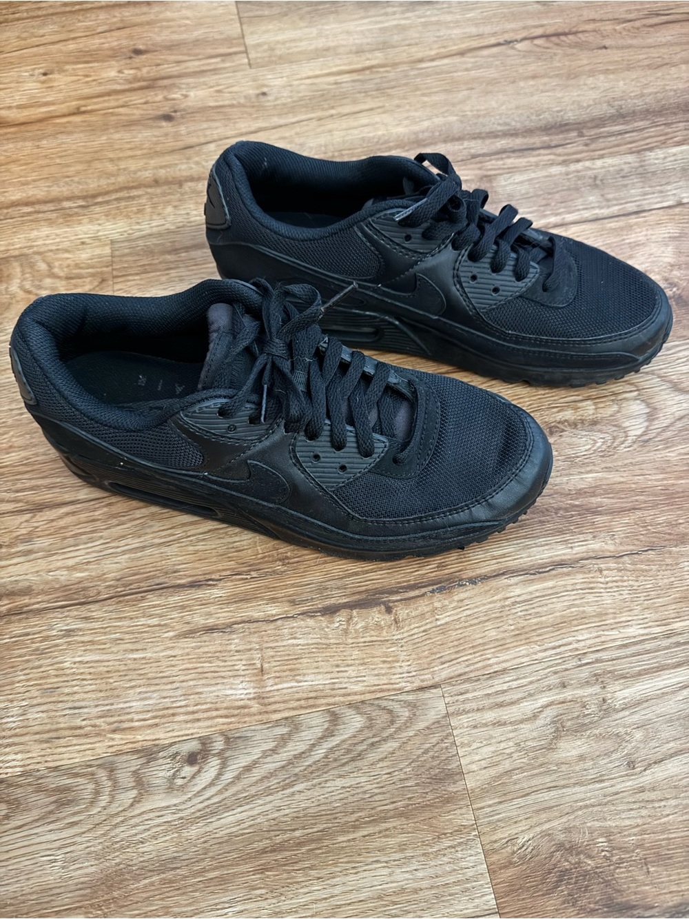 (New) Nike Black Men's Low-Top Athletic Sneakers